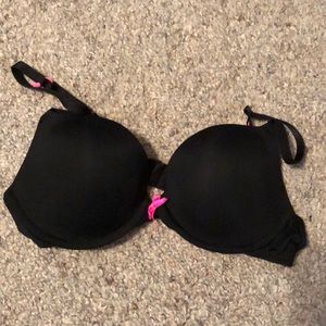 Xhilaration t-shirt bra